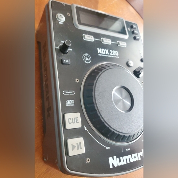 NUMARK DJ NDX200 Professional Tabletop CD PLAYER Mix LOOP Q Digital Audio READ - Picture 3 of 8